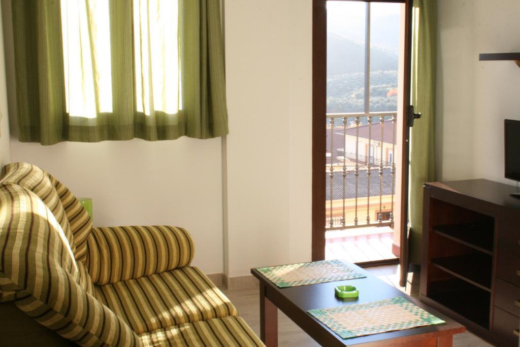Apartamentos Turisticos Mirayuste Guadalupe  Exteriér fotografie