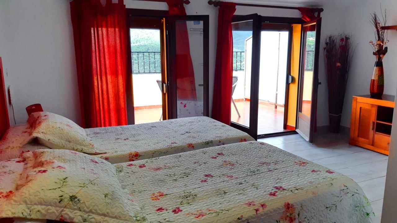 Apartamentos Turisticos Mirayuste Guadalupe  Exteriér fotografie