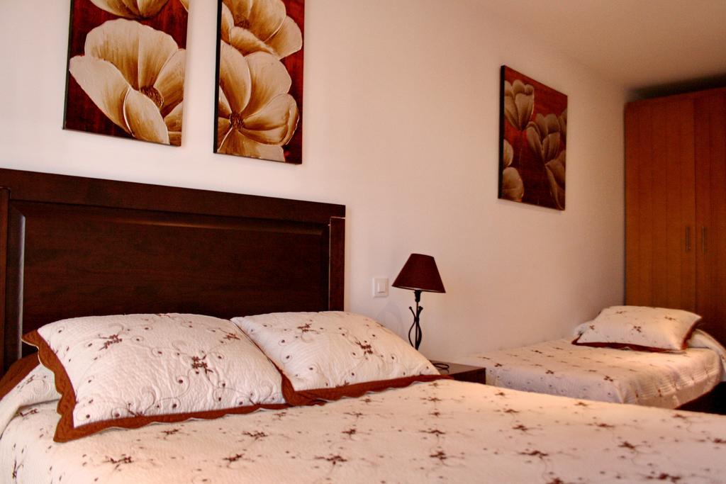 Apartamentos Turisticos Mirayuste Guadalupe  Exteriér fotografie