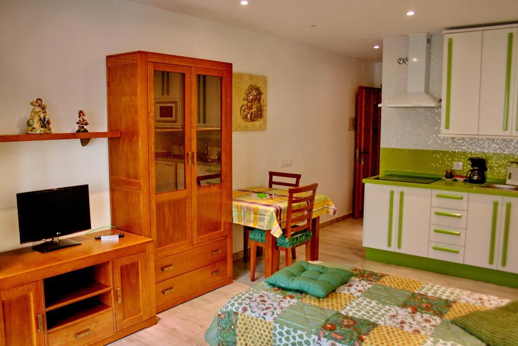 Apartamentos Turisticos Mirayuste Guadalupe  Pokoj fotografie