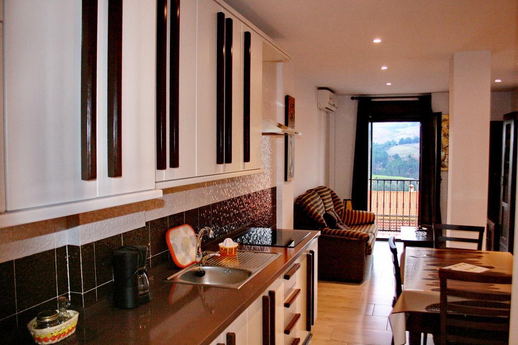 Apartamentos Turisticos Mirayuste Guadalupe  Pokoj fotografie