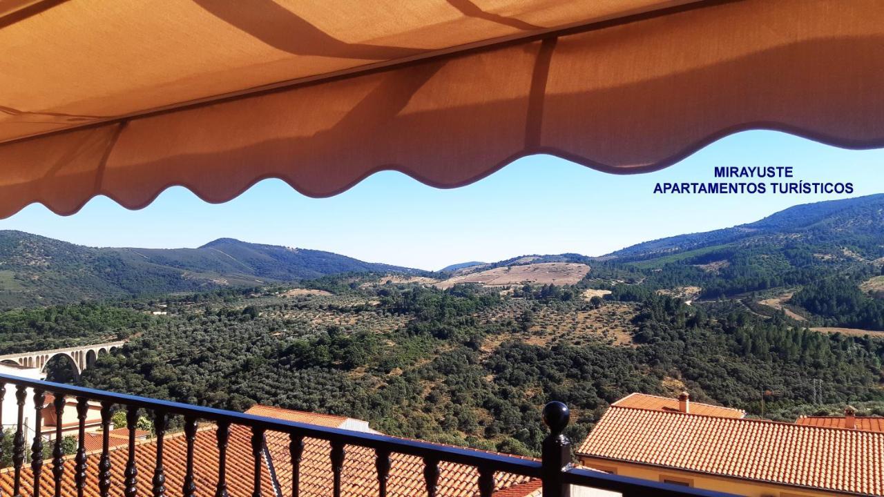 Apartamentos Turisticos Mirayuste Guadalupe  Exteriér fotografie